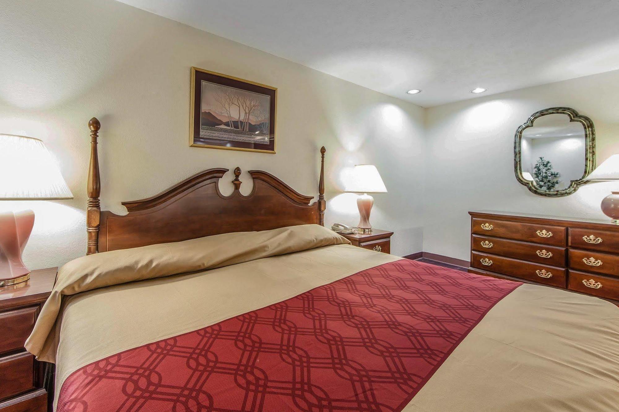 Red Roof Inn Дэндридж Экстерьер фото
