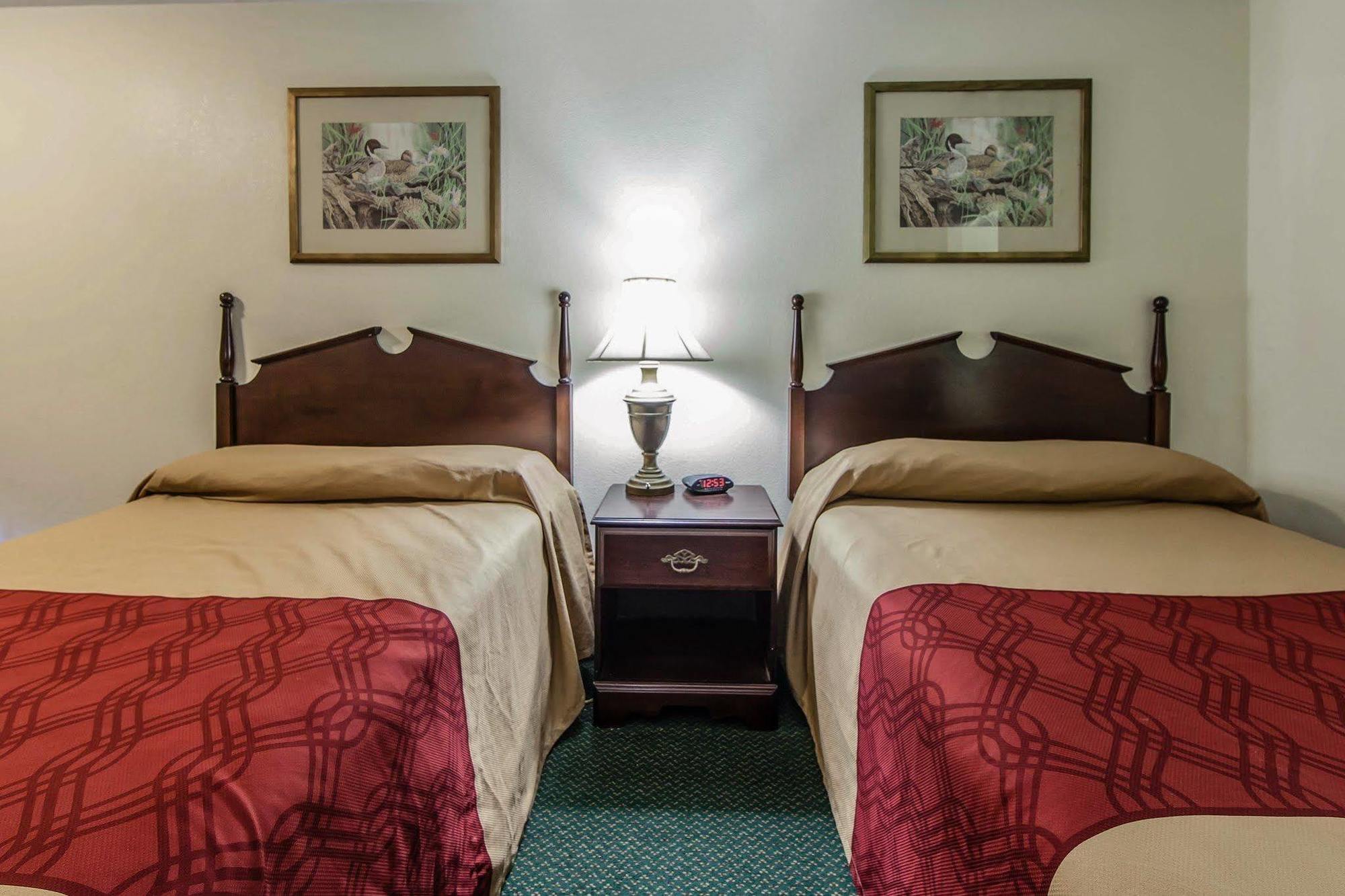 Red Roof Inn Дэндридж Экстерьер фото